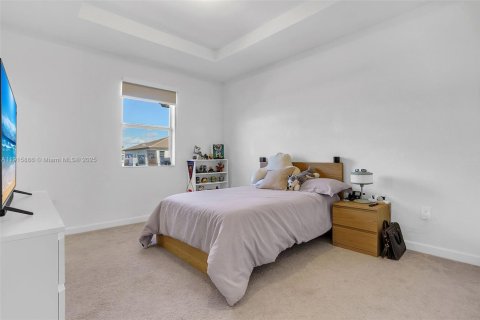 Townhouse in Homestead, Florida 3 bedrooms, 153.1 sq.m. № 2016207 - photo 17