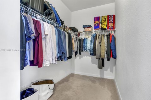 Townhouse in Homestead, Florida 3 bedrooms, 153.1 sq.m. № 2016207 - photo 19