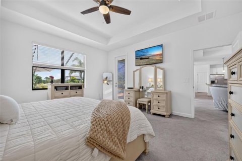 House in Bradenton, Florida 4 bedrooms, 208.01 sq.m. № 2231483 - photo 26