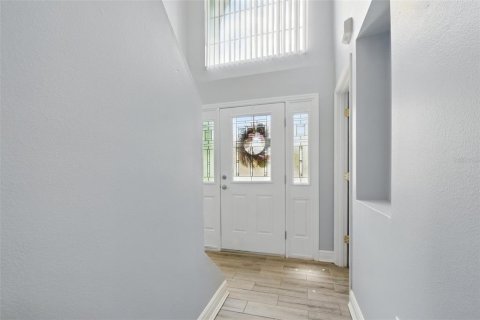 House in DeLand, Florida 5 bedrooms, 207.08 sq.m. № 1661785 - photo 5