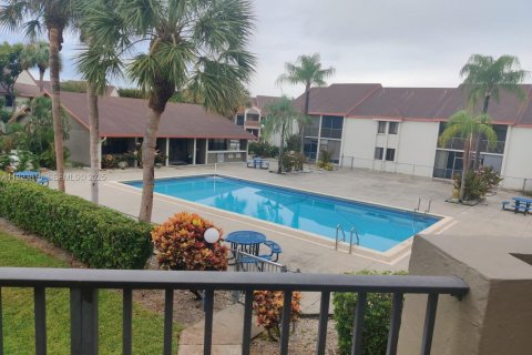 Copropriété à louer à Margate, Floride: 2 chambres, 78.97 m2 № 1982142 - photo 6