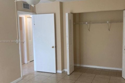 Copropriété à louer à Margate, Floride: 2 chambres, 78.97 m2 № 1982142 - photo 14