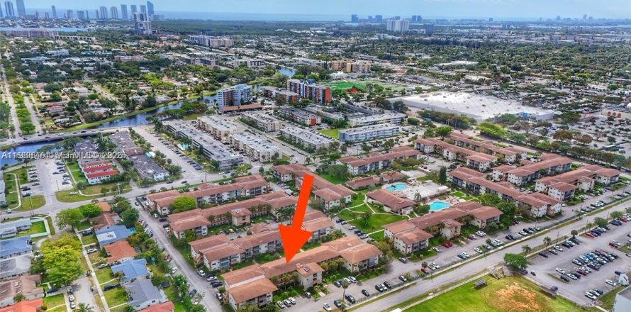 Condo à Miami, Floride, 1 chambre  № 1996695