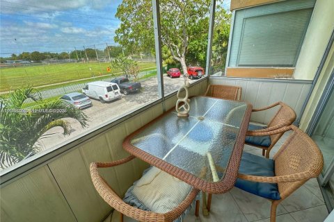 Copropriété à vendre à Miami, Floride: 1 chambre, 82.03 m2 № 1996695 - photo 11