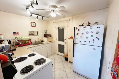 Copropriété à vendre à Miami, Floride: 1 chambre, 82.03 m2 № 1996695 - photo 7