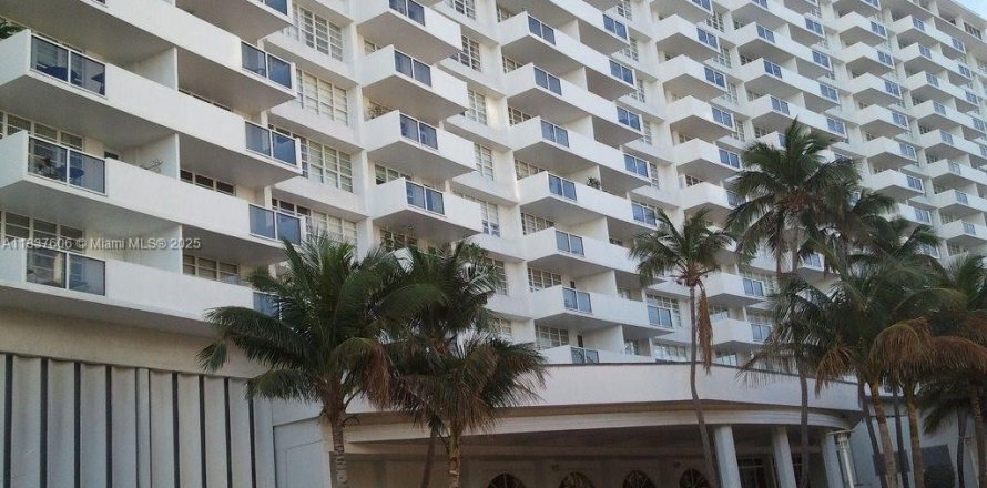 Estudio en el Condominio en Miami Beach, Florida № 1821938