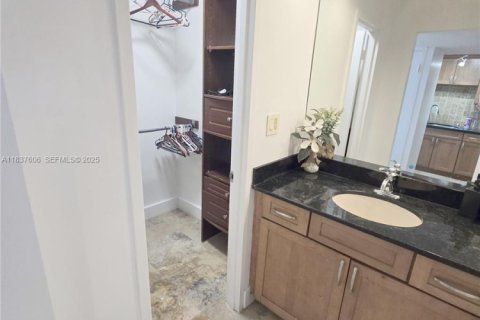 Снять в аренду кондоминиум в Майами-Бич, Флорида 49.24м2, № 1821938 - фото 14