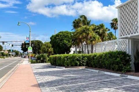 Copropriété à louer à Lauderdale-by-the-Sea, Floride: 1 chambre, 35.12 m2 № 2414643 - photo 13