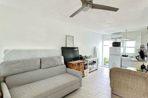 Copropriété à louer à Lauderdale-by-the-Sea, Floride: 1 chambre, 35.12 m2 № 2414643 - photo 9