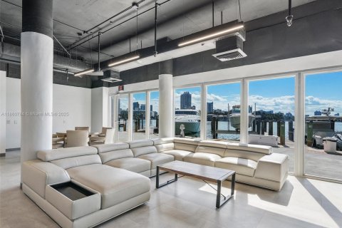 Copropriété à louer à Miami Beach, Floride: 62.99 m2 № 1889123 - photo 17