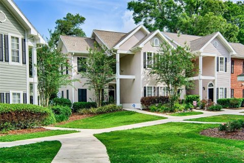 Copropriété à vendre à Gainesville, Floride: 2 chambres, 105.35 m2 № 1807453 - photo 2