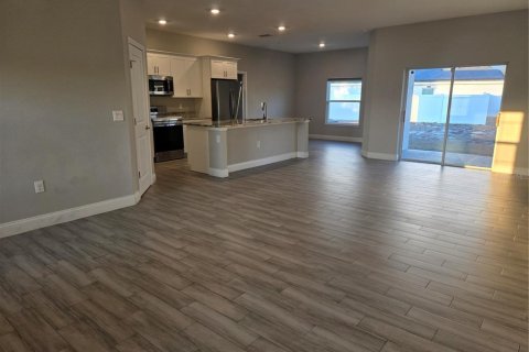 Villa ou maison à louer à Kissimmee, Floride: 3 chambres, 158.68 m2 № 2096791 - photo 3