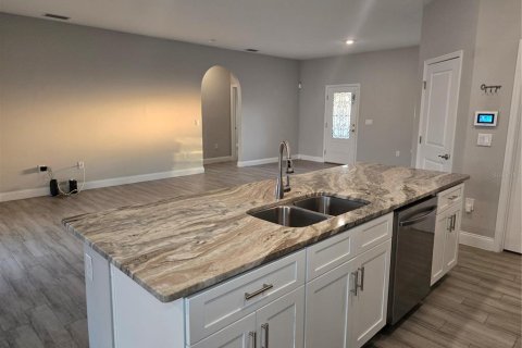Villa ou maison à louer à Kissimmee, Floride: 3 chambres, 158.68 m2 № 2096791 - photo 15
