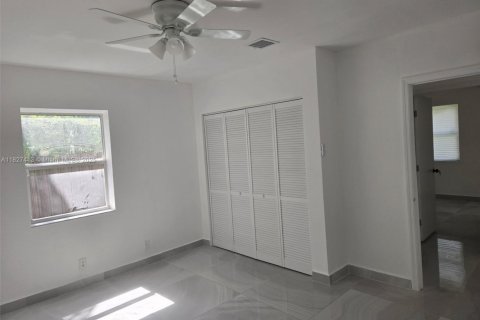 Casa en alquiler en Fort Lauderdale, Florida, 2 dormitorios, 92.9 m2 № 1943131 - foto 6