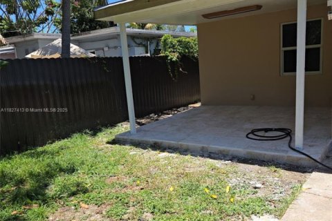 Casa en alquiler en Fort Lauderdale, Florida, 2 dormitorios, 92.9 m2 № 1943131 - foto 8