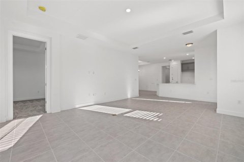Купить виллу или дом в Лейквуд Ранч, Флорида 4 комнаты, 178.37м2, № 2429184 - фото 7