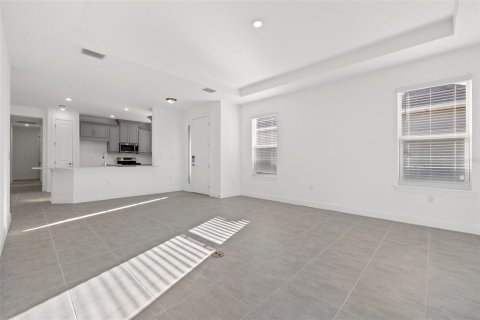 Купить виллу или дом в Лейквуд Ранч, Флорида 4 комнаты, 178.37м2, № 2429184 - фото 10
