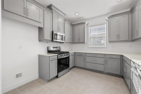 Купить виллу или дом в Лейквуд Ранч, Флорида 4 комнаты, 178.37м2, № 2429184 - фото 14