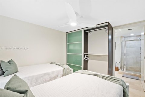 Купить кондоминиум в Халландейл-Бич, Флорида 3 спальни, 145.95м2, № 2025295 - фото 19