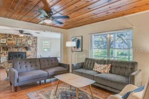 House in Homosassa, Florida 2 bedrooms, 99.96 sq.m. № 1813128 - photo 7