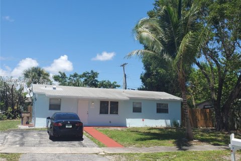 Casa en alquiler en Deerfield Beach, Florida, 3 dormitorios, 98.1 m2 № 2050213 - foto 17