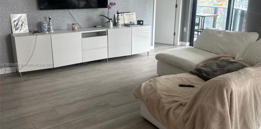 Condominio en Miami, Florida, 2 dormitorios № 1806226