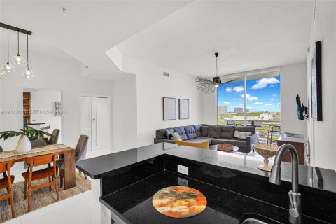 Copropriété à louer à Aventura, Floride: 2 chambres, 98.2 m2 № 2432944 - photo 13