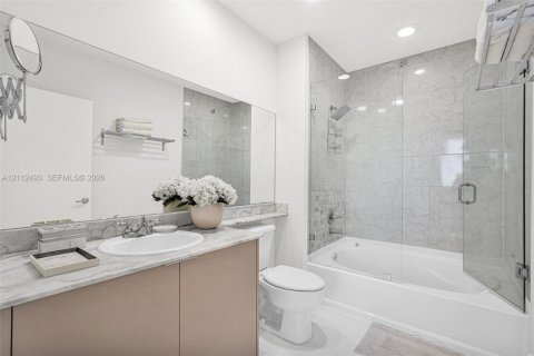 Copropriété à louer à Aventura, Floride: 2 chambres, 98.2 m2 № 2432944 - photo 27