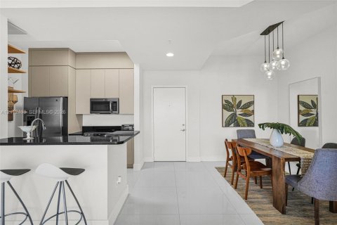 Copropriété à louer à Aventura, Floride: 2 chambres, 98.2 m2 № 2432944 - photo 18