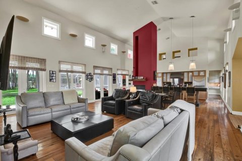 Casa en venta en Land O' Lakes, Florida, 5 dormitorios, 418.99 m2 № 1673947 - foto 9