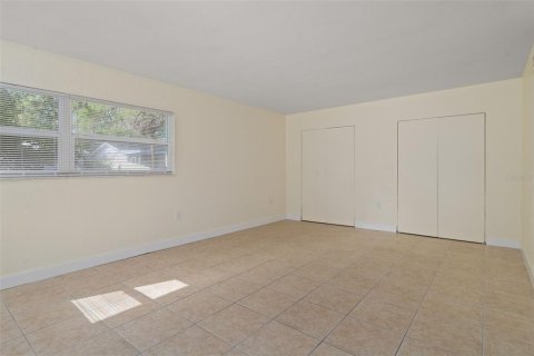 House in Tampa, Florida 3 bedrooms, 135.27 sq.m. № 2226711 - photo 23