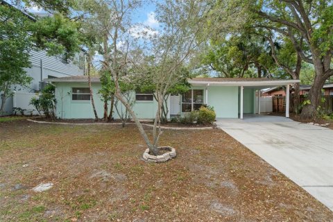 House in Tampa, Florida 3 bedrooms, 135.27 sq.m. № 2226711 - photo 5