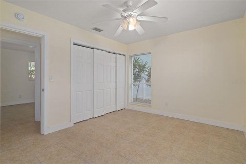 House in Tampa, Florida 3 bedrooms, 135.27 sq.m. № 2226711 - photo 30