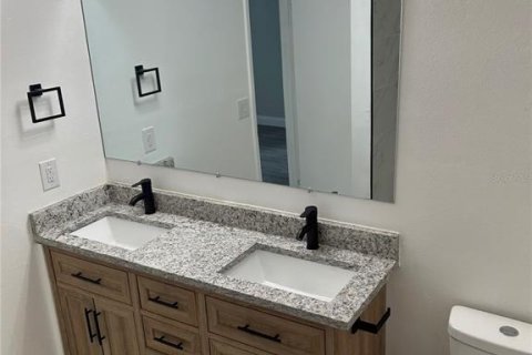 Condo in Tampa, Florida, 2 bedrooms  № 1719595 - photo 27