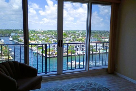 Condo in Pompano Beach, Florida, 2 bedrooms  № 1971108 - photo 13