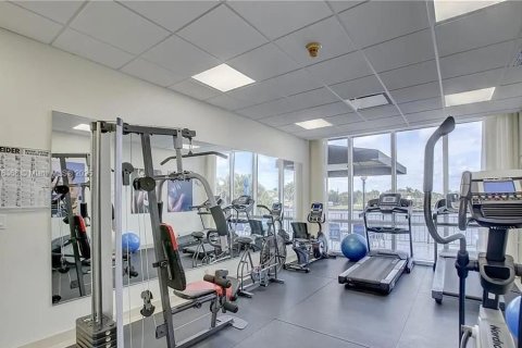 Condo in Pompano Beach, Florida, 2 bedrooms  № 1971108 - photo 20