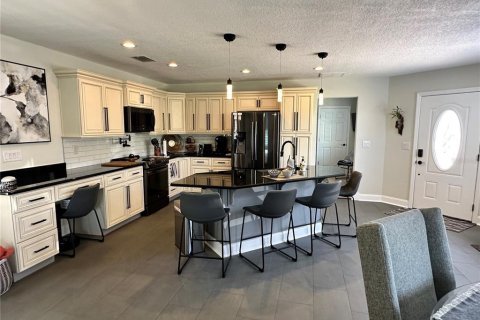 House in Polk City, Florida 1 bedroom, 108.88 sq.m. № 1906000 - photo 7