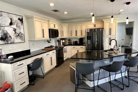 House in Polk City, Florida 1 bedroom, 108.88 sq.m. № 1906000 - photo 8