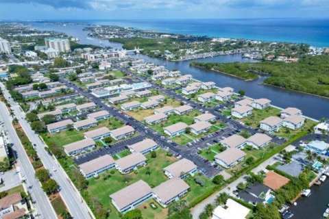 Condo à Boynton Beach, Floride, 2 chambres  № 2272261