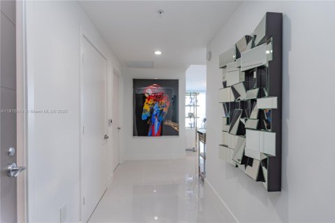 Copropriété à vendre à North Miami Beach, Floride: 2 chambres, 168.8 m2 № 1971016 - photo 25