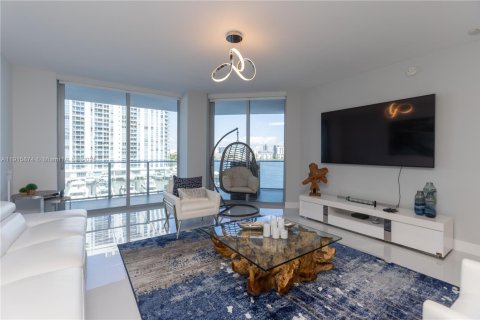 Copropriété à vendre à North Miami Beach, Floride: 2 chambres, 168.8 m2 № 1971016 - photo 23