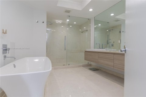 Copropriété à vendre à North Miami Beach, Floride: 2 chambres, 168.8 m2 № 1971016 - photo 8