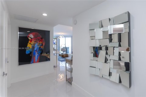 Copropriété à vendre à North Miami Beach, Floride: 2 chambres, 168.8 m2 № 1971016 - photo 24