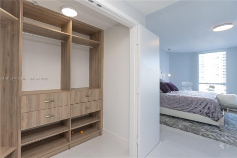 Copropriété à vendre à North Miami Beach, Floride: 2 chambres, 168.8 m2 № 1971016 - photo 6