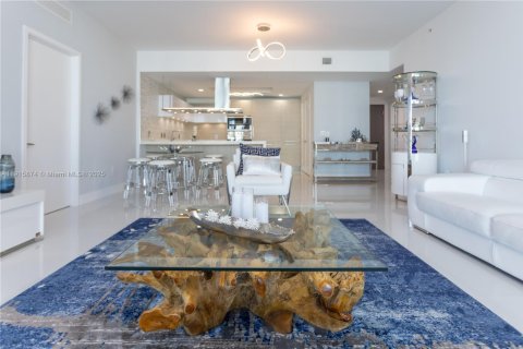 Copropriété à vendre à North Miami Beach, Floride: 2 chambres, 168.8 m2 № 1971016 - photo 21