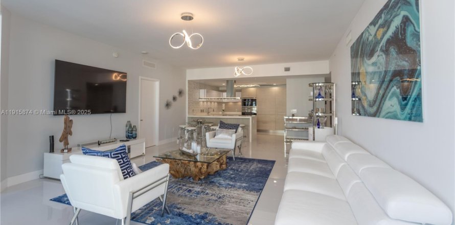 Condo à North Miami Beach, Floride, 2 chambres  № 1971016