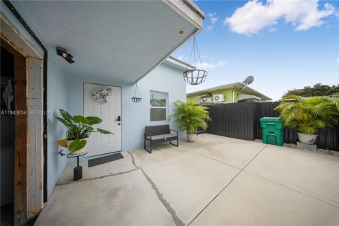 Casa en venta en Miami, Florida, 3 dormitorios, 93.65 m2 № 2000807 - foto 19