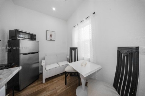 Casa en venta en Miami, Florida, 3 dormitorios, 93.65 m2 № 2000807 - foto 22