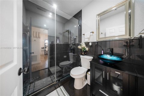 Casa en venta en Miami, Florida, 3 dormitorios, 93.65 m2 № 2000807 - foto 11