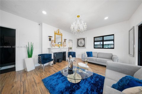 Casa en venta en Miami, Florida, 3 dormitorios, 93.65 m2 № 2000807 - foto 6
